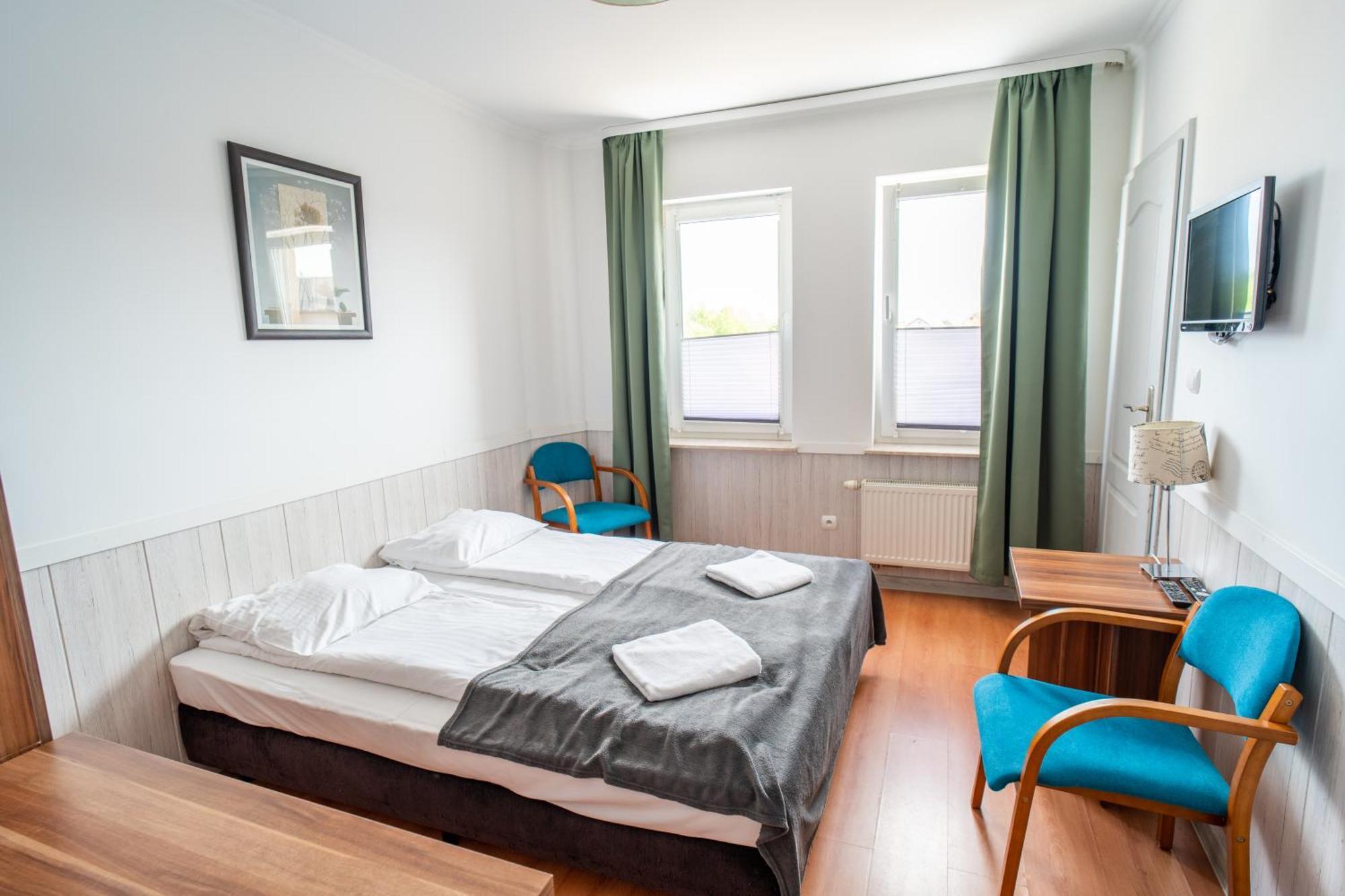 Pod Wydma Hotel Uniescie Ngoại thất bức ảnh
