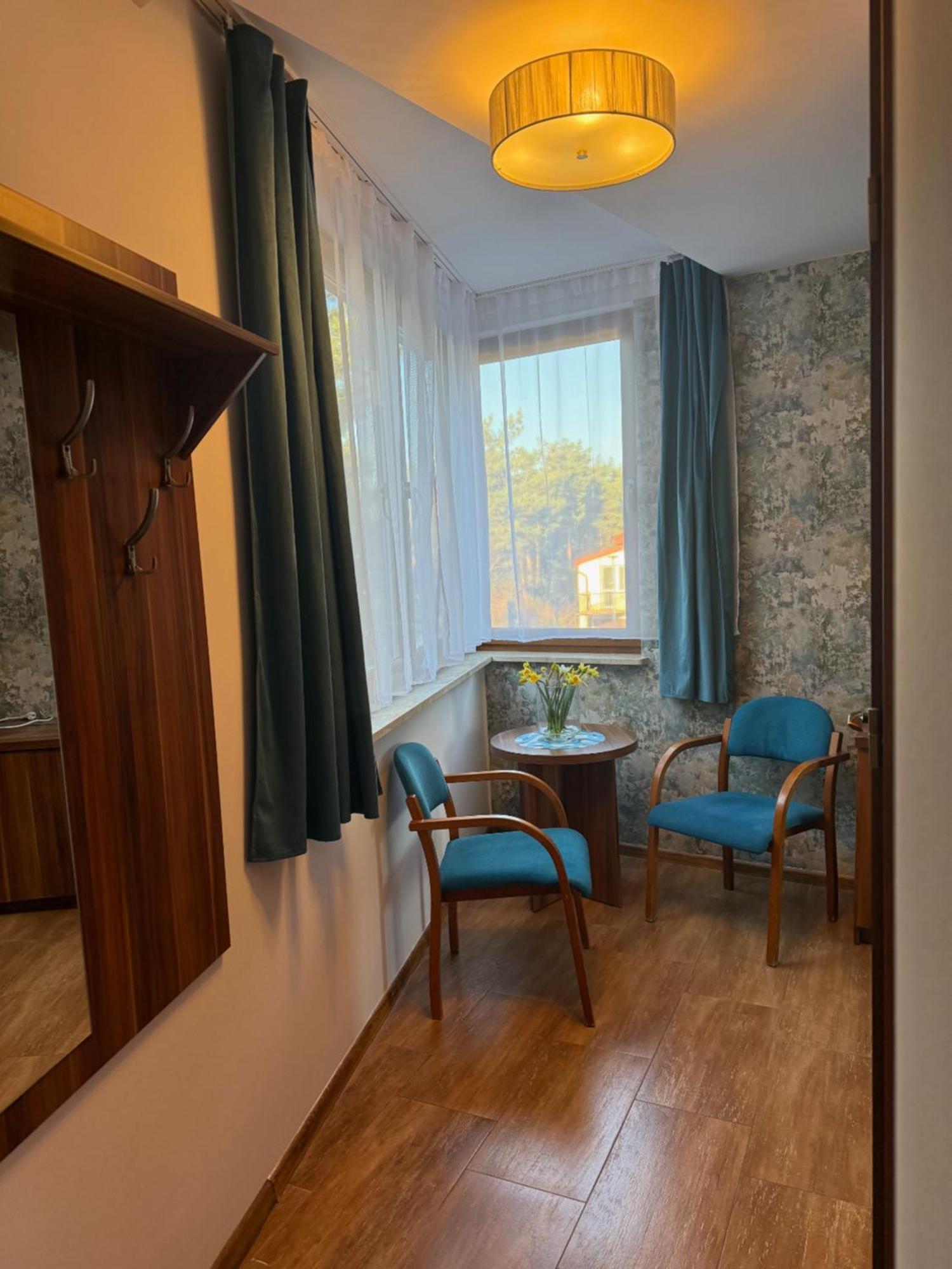 Pod Wydma Hotel Uniescie Ngoại thất bức ảnh